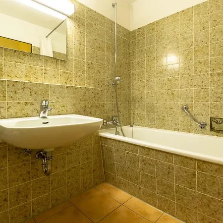 公寓 Ferienwohnpark Ein-zimmer-apartment 49 37 博登斯边的伊门施塔特
